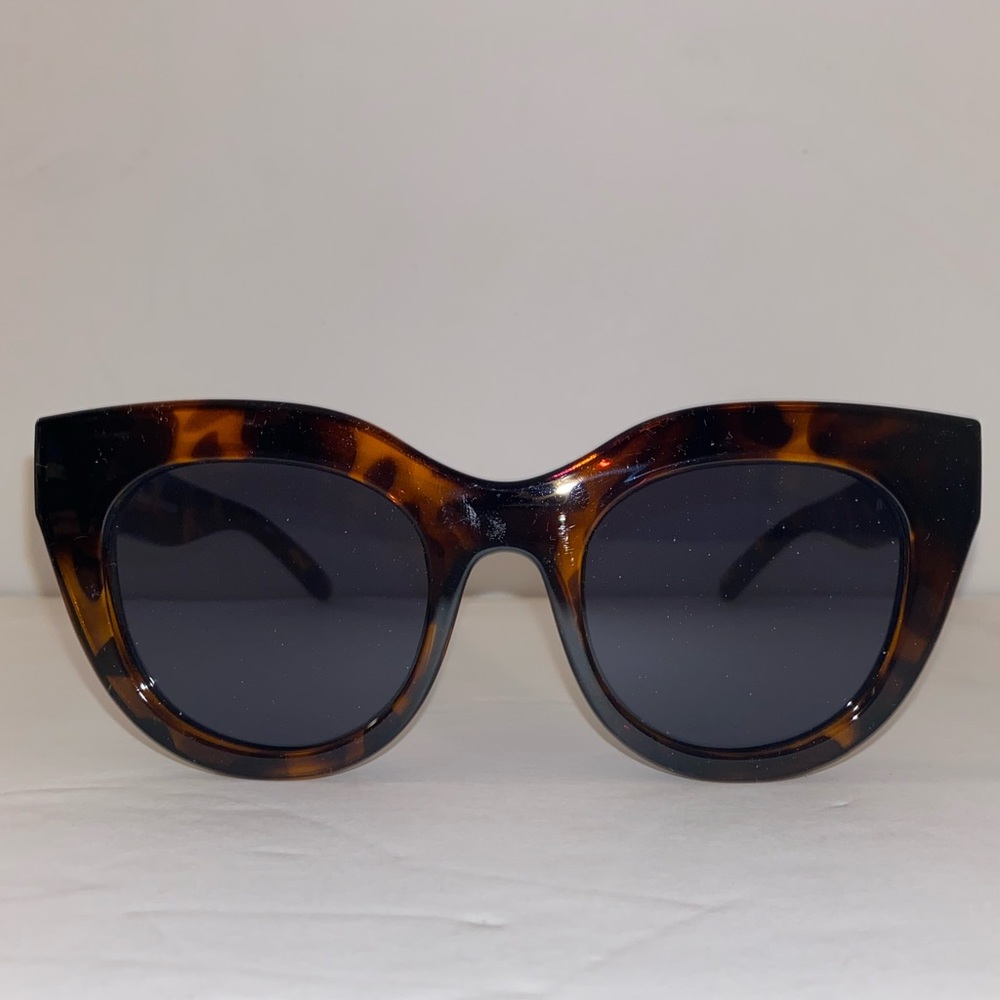 NEW Le Specs ‘AIR HEART’ sunglasses